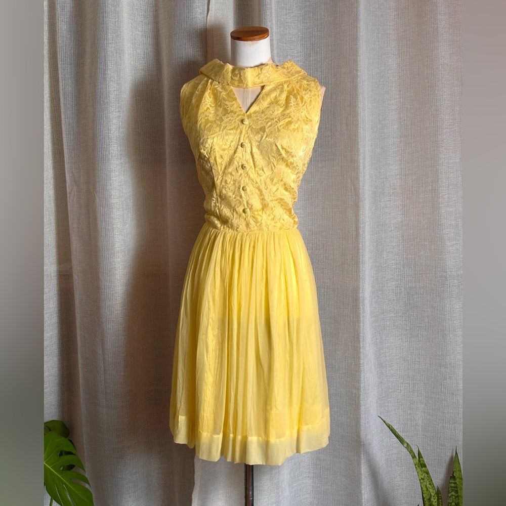 Vintage 1960s Yellow Lace & Chiffon Dress